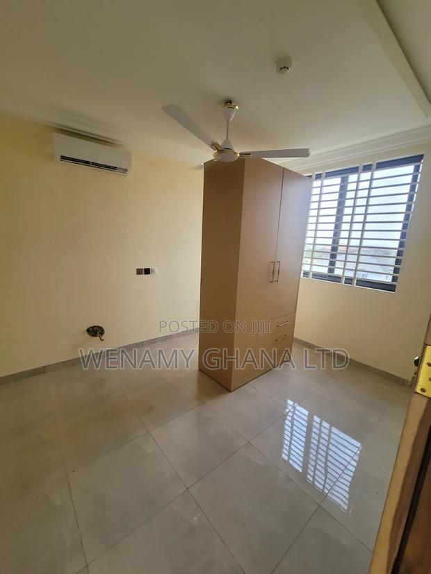 2bdrm Apartment in Cimmunity 25, Tema Metropolitan for rent · Photo 6