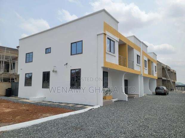 2bdrm Townhouse/Terrace in Community 25, Tema Metropolitan for sale · Photo 2