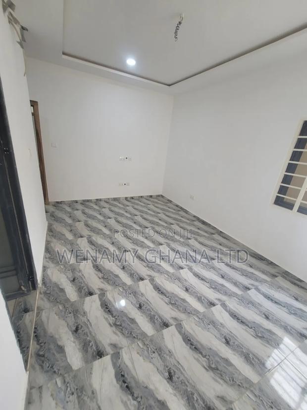 2bdrm Townhouse/Terrace in Community 25, Tema Metropolitan for sale · Photo 6