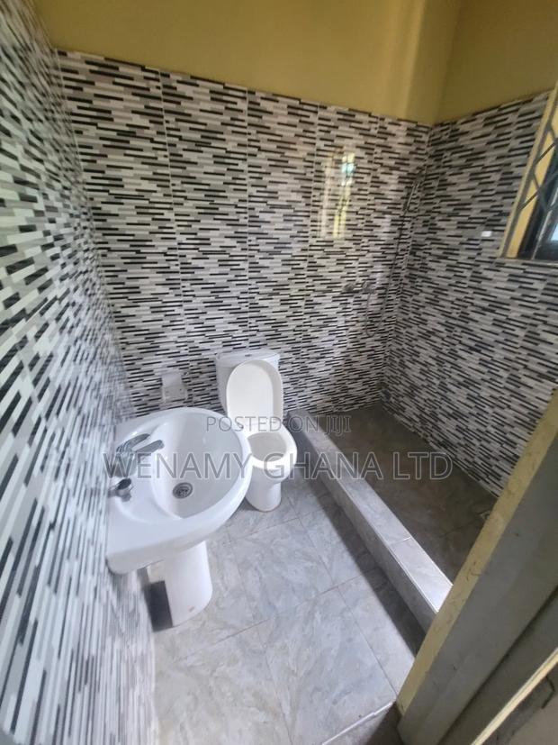 4bdrm House in Afienya, Tema Metropolitan for sale · Photo 5