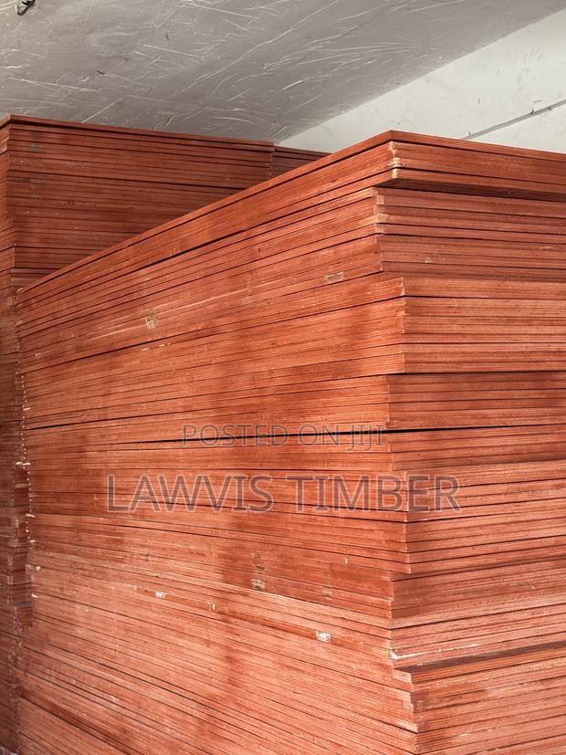 Marine Plywood / Formwork /Decking Board - 18mm · Photo 1