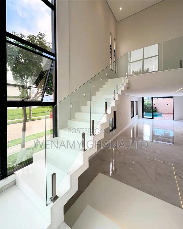 3bdrm Duplex in Accra for sale · Photo 2