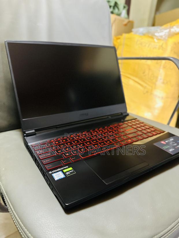 Laptop MSI Pulse GL66 16GB Intel Core i7 SSD 512GB · Photo 4