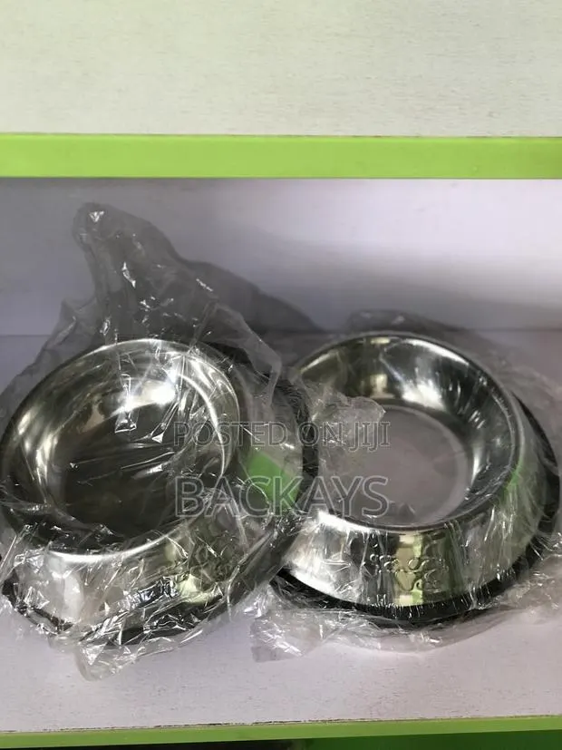 Durable Metal Dog Bowl · Photo 1