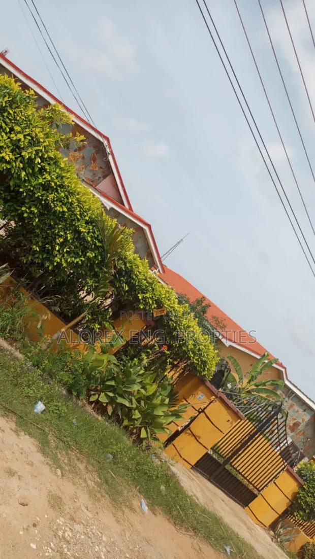 4bdrm House in Self Compound, Oyarifa for rent · Photo 2