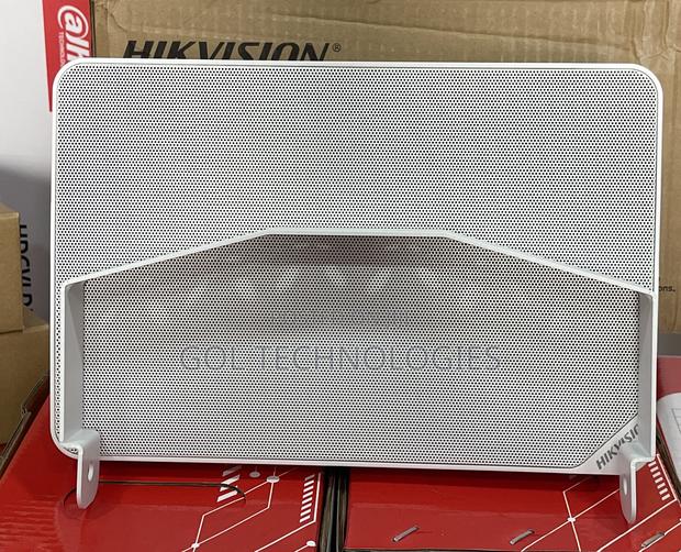 Hikvision Analog Cabinet or Wall Speaker Ds-Qae0120g1r 20w · Photo 3