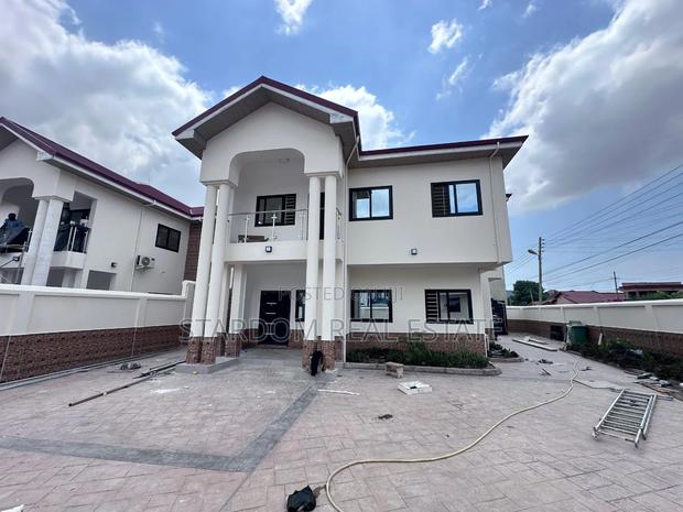 3bdrm Duplex in Adjiriganor for rent · Photo 1