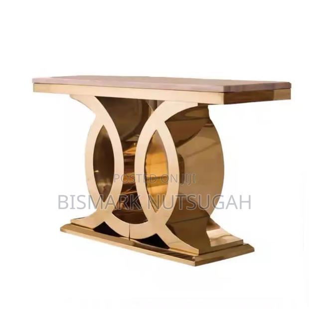 Marble Console Table for Sale · Photo 4