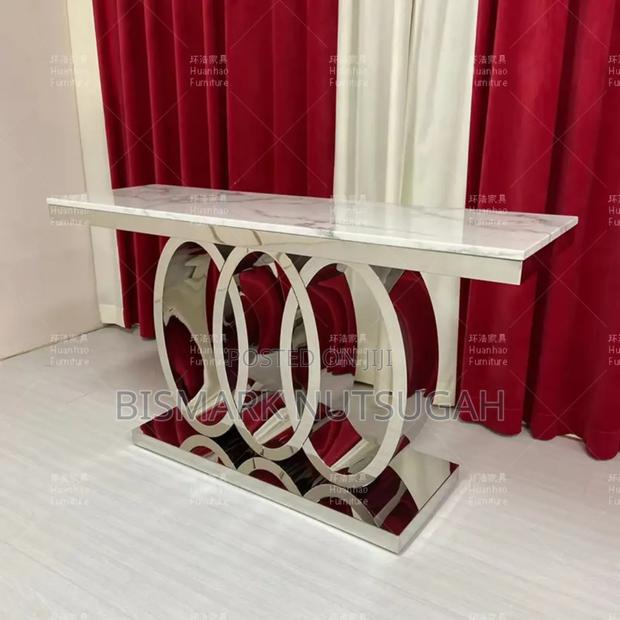 Marble Console Table for Sale · Photo 5