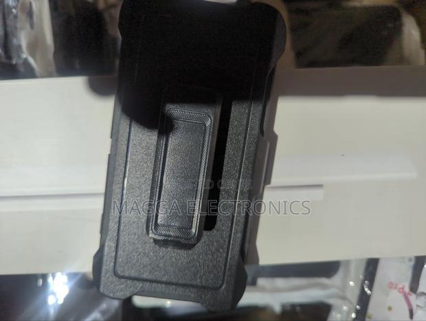 Samsung S10 Rugged Armored Case (Otterbox Case) · Photo 4