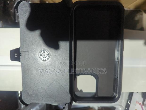 iPhone 12,13,14,15,16,17 Promax Hard Case ( Otterbox Case) · Photo 2