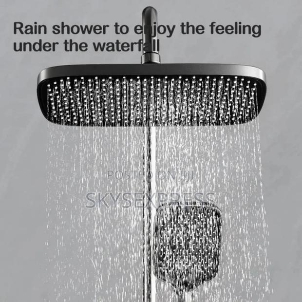 4 In 1 Bathroom Shower · Photo 1