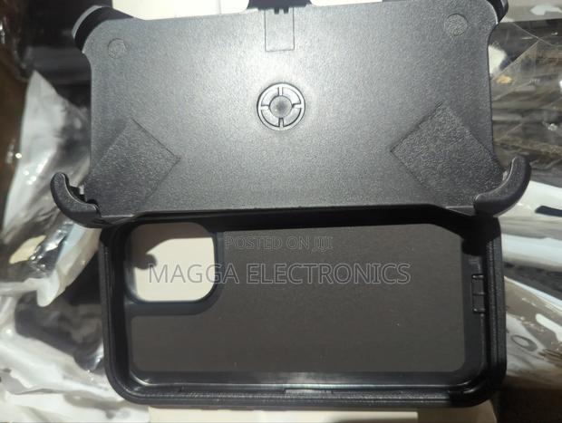 iPhone 16 Armored Rugged Case · Photo 2