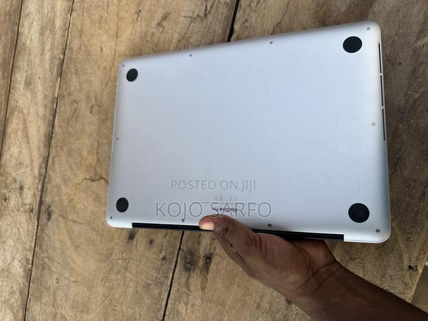 Laptop Apple MacBook Pro 2015 8GB Intel Core i5 SSD 128GB · Photo 2
