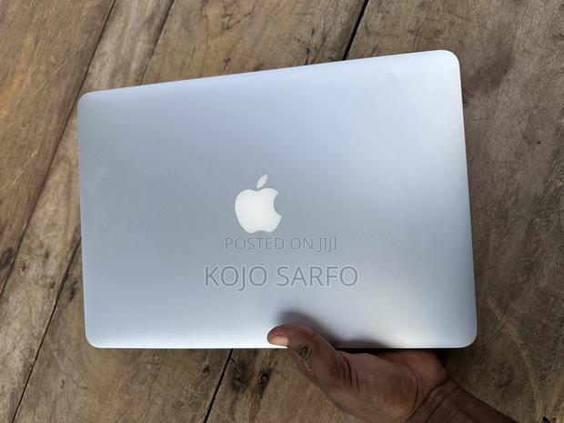 Laptop Apple MacBook Pro 2015 8GB Intel Core i5 SSD 128GB · Photo 3