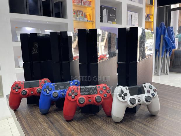 Ps4 Slim 500gb HDD | Jailbroken | With Games | Uk Used · Photo 4