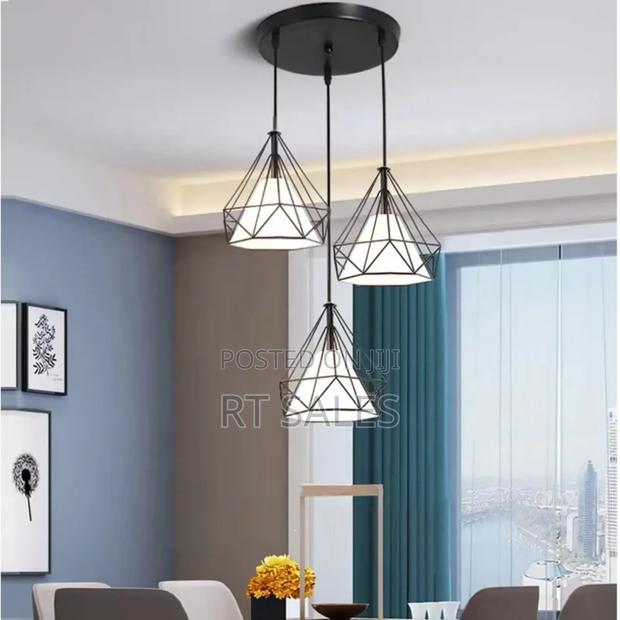 Long and Round Base Pendant Light. · Photo 2