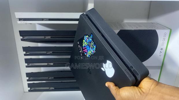 Ps4 Slim 500gb HDD | Jailbroken | With Games | Uk Used · Photo 1