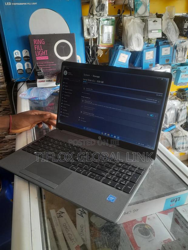New Laptop Dell Inspiron M501R 4GB Intel Core I5 HDD 32GB · Photo 3
