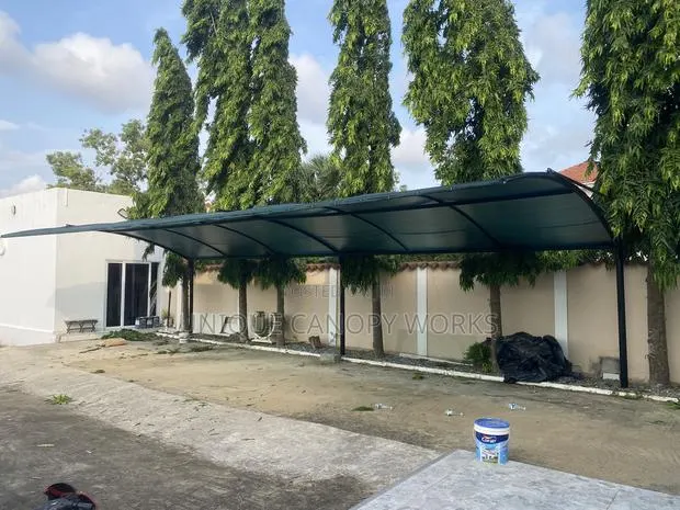 Car Park for 4 Cars Available · Photo 1