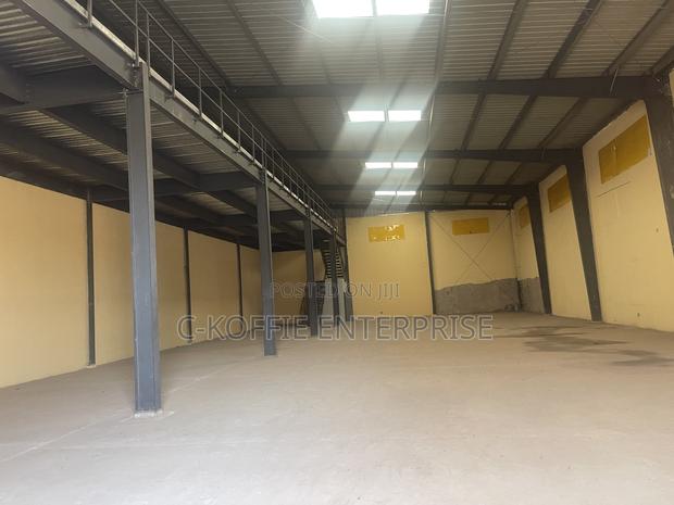 1000 SQM Warehouse at Spintex Main Road for Rent · Photo 1