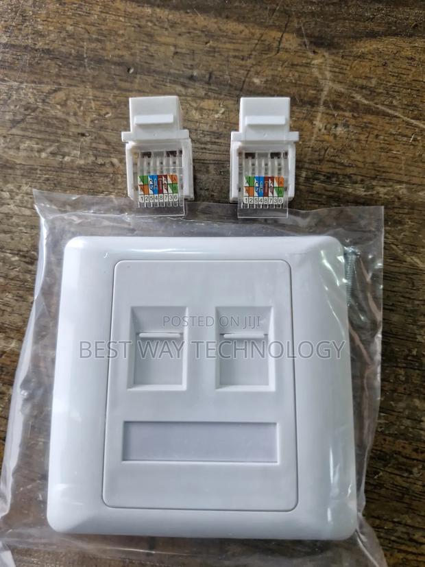 Faceplate With Keystone Jack · Photo 5