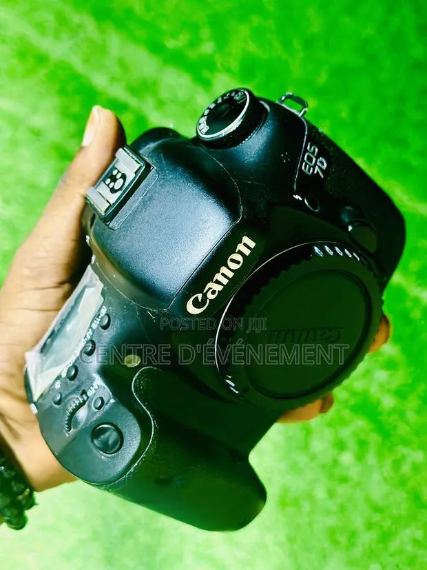 Canon 7D Body Only · Photo 1