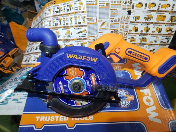 Wlwp5631. Wadfow Cordless Circular Saw 51⁄2 " 20v · Photo 4