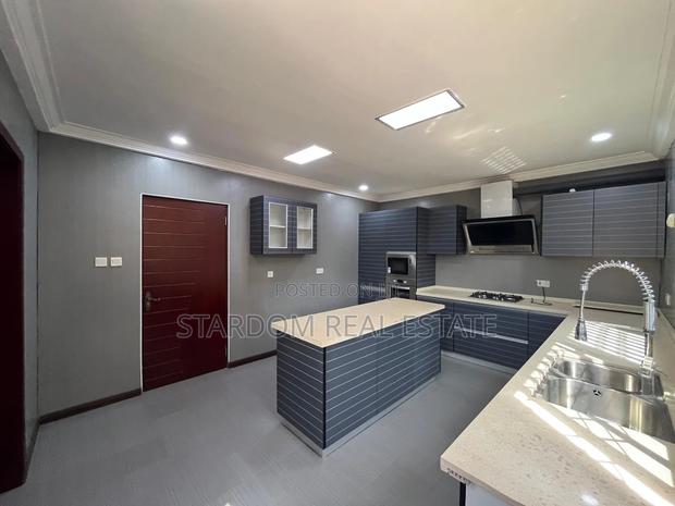 5bdrm House in Trassacco Area, East Legon for rent · Photo 3