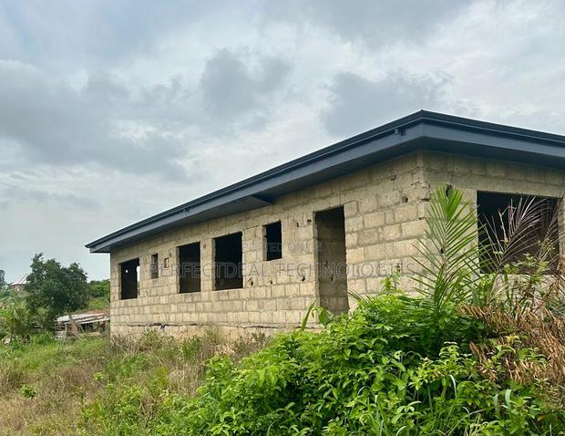 4bdrm Block of Flats in Pakyi, Kumasi Metropolitan for sale · Photo 5
