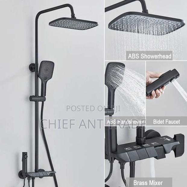 4 Flow Hot and Cold Shower. Piano Shower C-400 Black · Photo 1