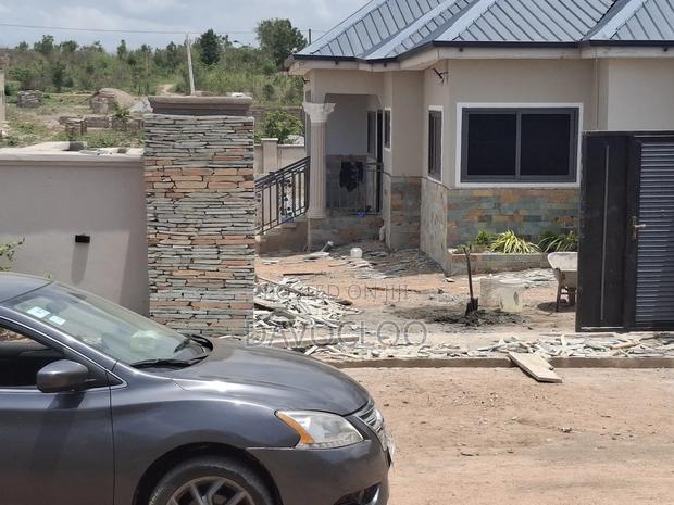 Land Near Akotsi Junction · Photo 2