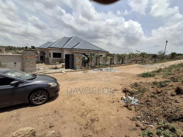 Land Near Akotsi Junction · Photo 4