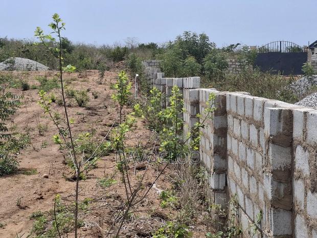Land Near Akotsi Junction · Photo 6