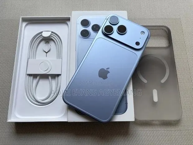 New Apple iPhone 18 Pro Max 512 GB Blue · Photo 1