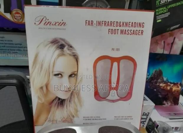 Infrared Kneading Foot Massager · Photo 3