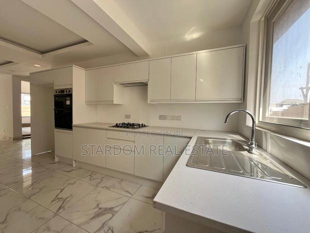 4bdrm Duplex in East Legon, A&C Mall Area for rent · Photo 5