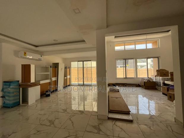 4bdrm Duplex in East Legon, A&C Mall Area for rent · Photo 6