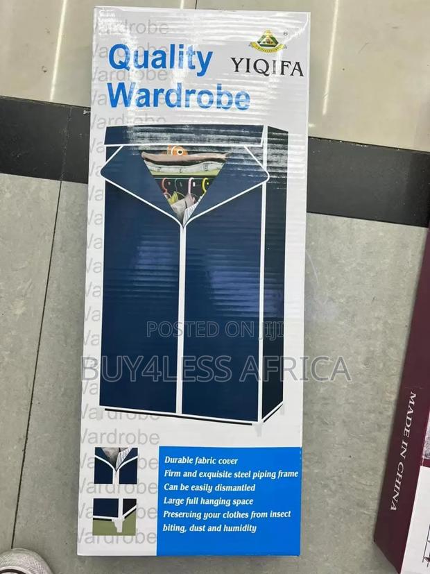 Quality Single Wardrobe · Photo 2
