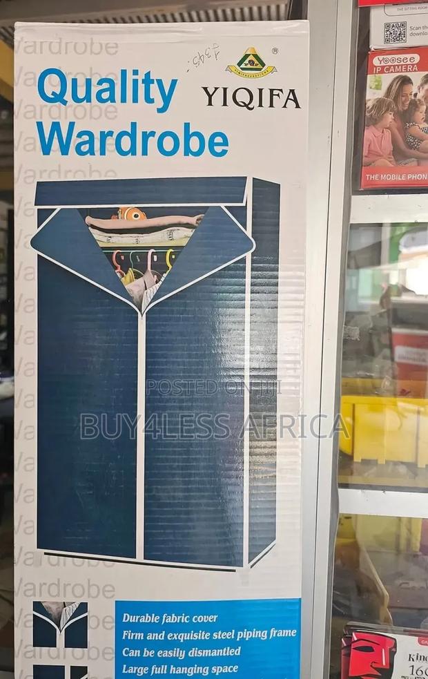 Quality Single Wardrobe · Photo 1