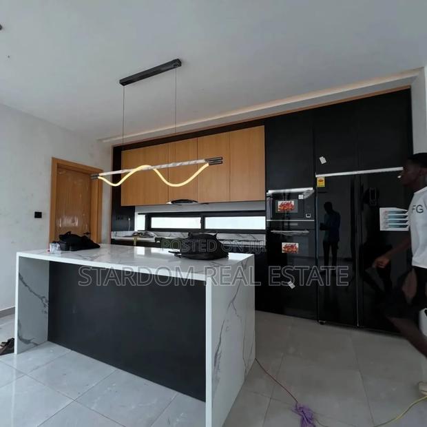 3bdrm Duplex in Ashaley Botwe for sale · Photo 6