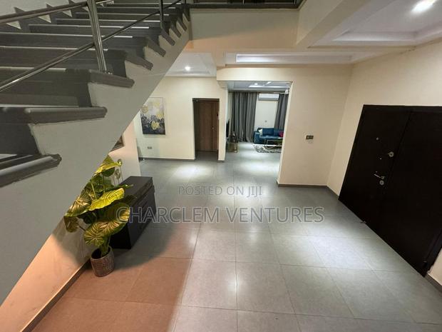 Furnished 4bdrm Townhouse / Terrace in Charclem Ventures, East Legon · Photo 6