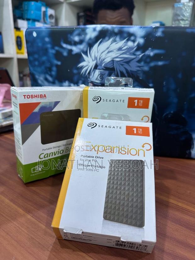 External Hard Disk Drive(Hhd) 1tb · Photo 2