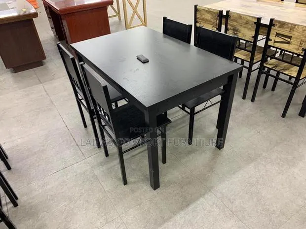 Imported Dining Table · Photo 1
