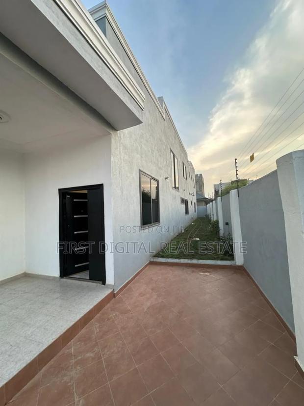 4bdrm Mansion in First Digital Real, Kasoa for sale · Photo 3