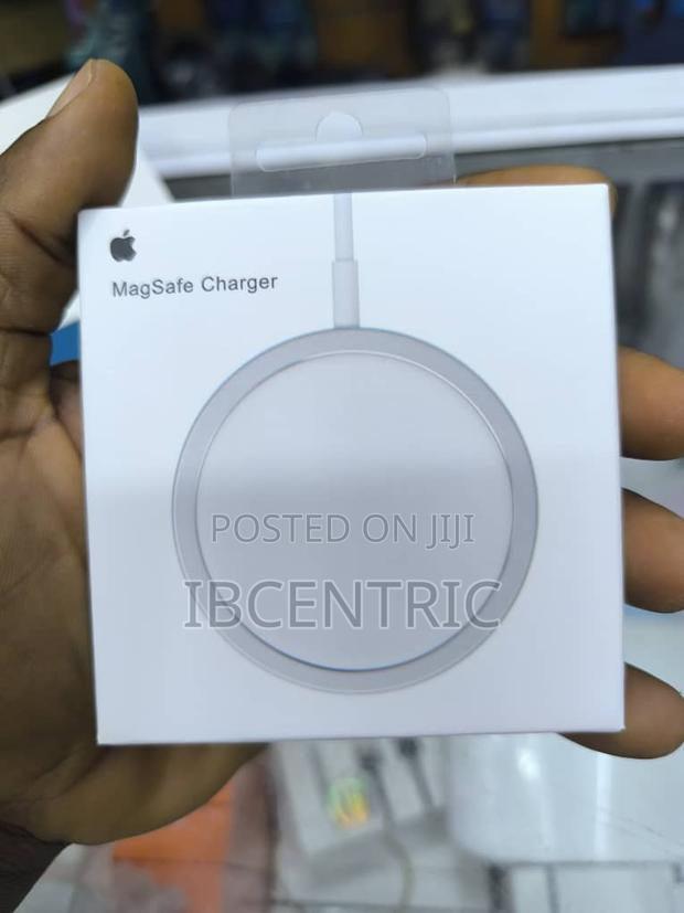 Apple Magsafe Charger · Photo 3