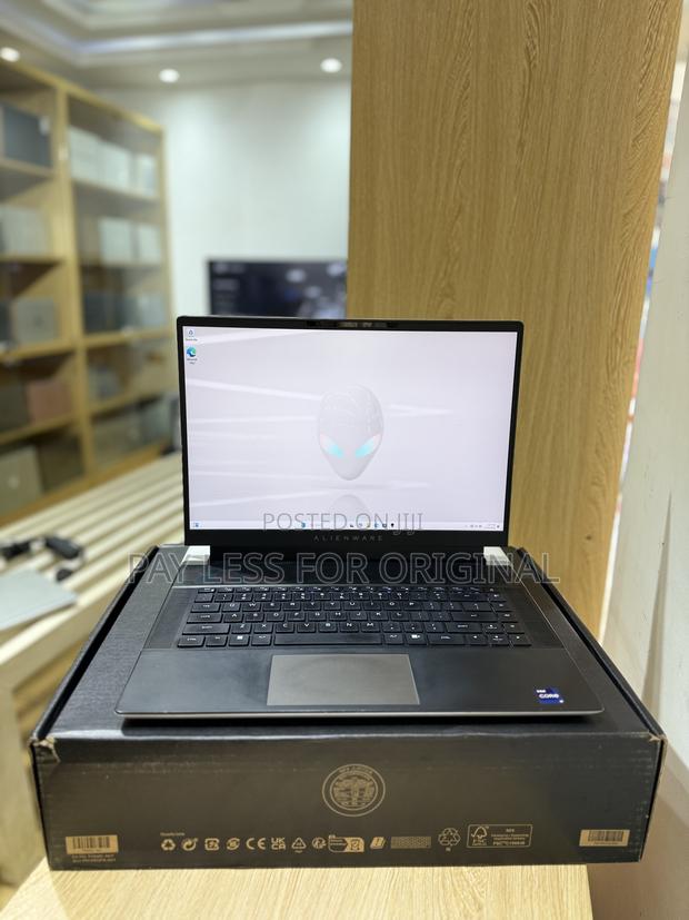 Laptop Dell Alienware X16 32GB Intel Core I9 SSD 1T · Photo 5