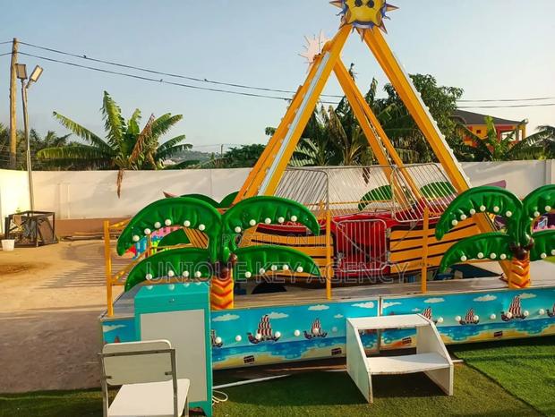 Commercial Leisure Center for Sale in Oyarifa · Photo 4
