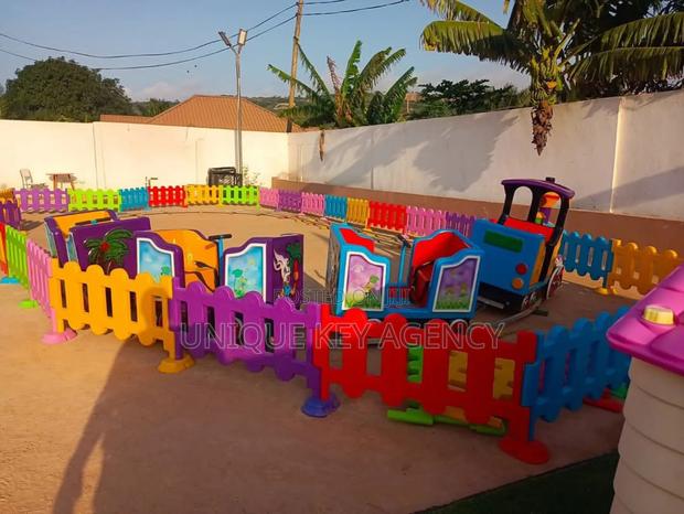 Commercial Leisure Center for Sale in Oyarifa · Photo 5