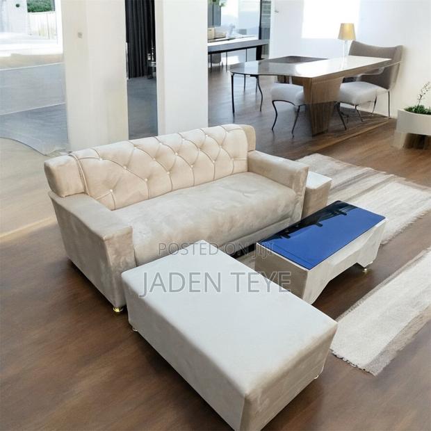 Cream Fabric Sofa Set · Photo 1